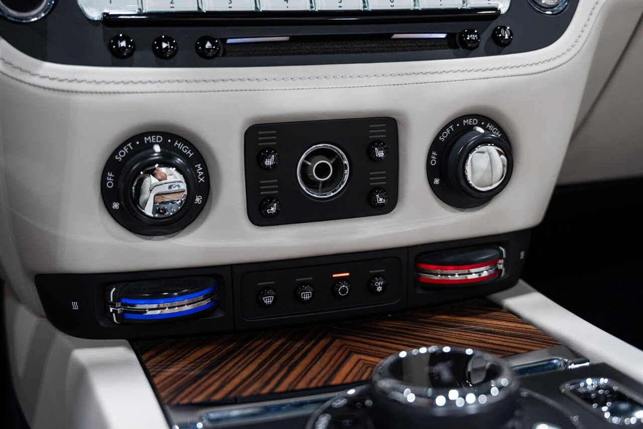 Used 2016 Rolls-Royce Dawn image 53