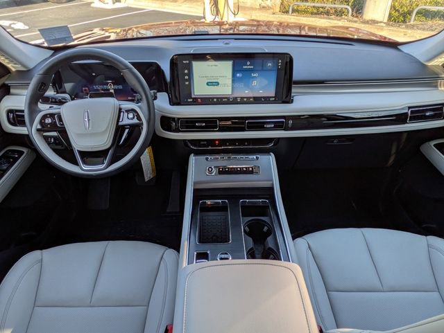 New 2026 Lincoln Aviator 2WD image 13