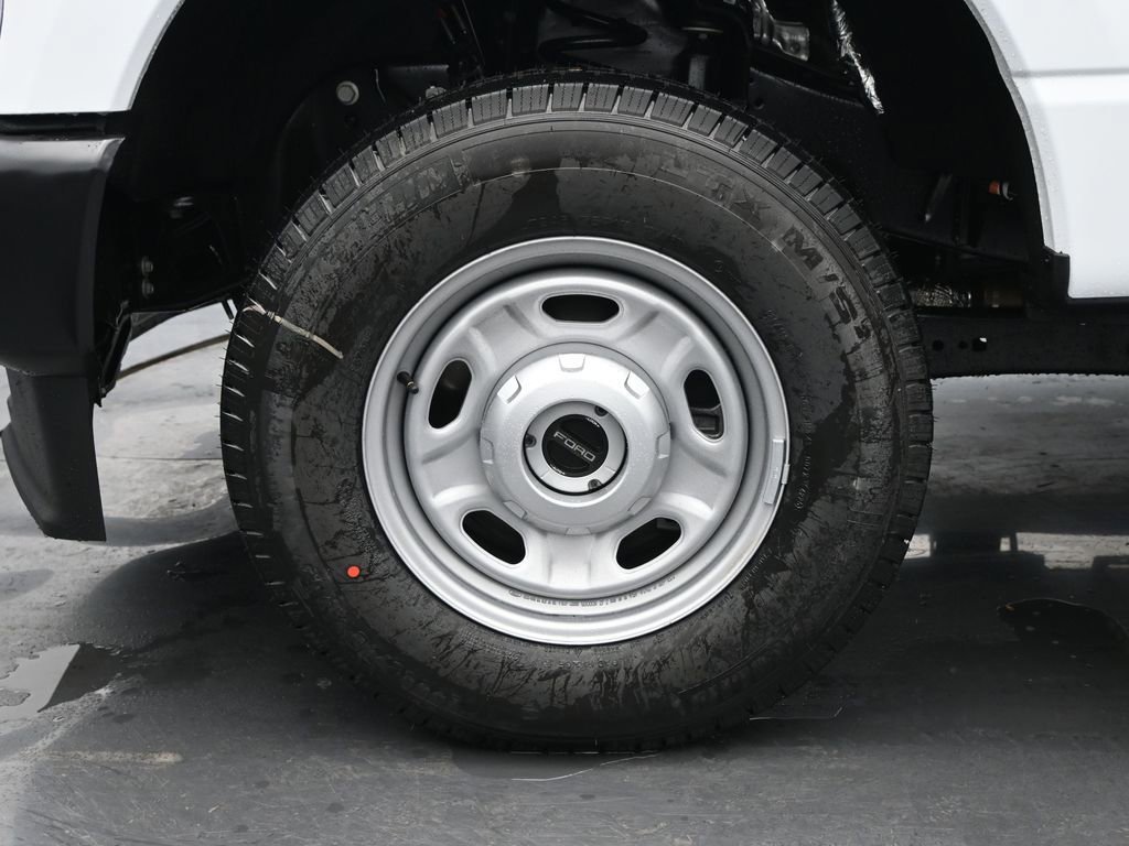 New 2026 Ford F250 XL w/ F-250 >10K GVWR Package AWD/4WD image 27