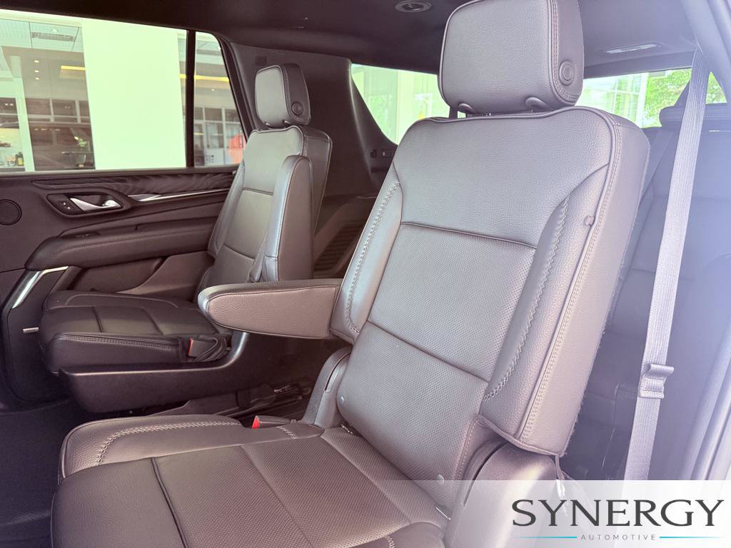 Used 2023 GMC Yukon Denali RWD image 28