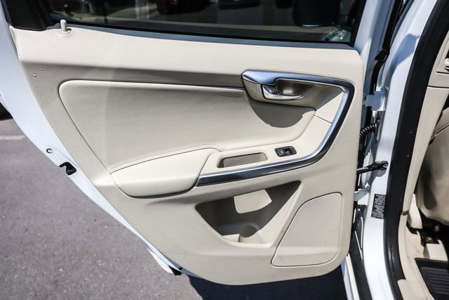 Used 2016 Volvo XC60 T5 Platinum FWD image 48