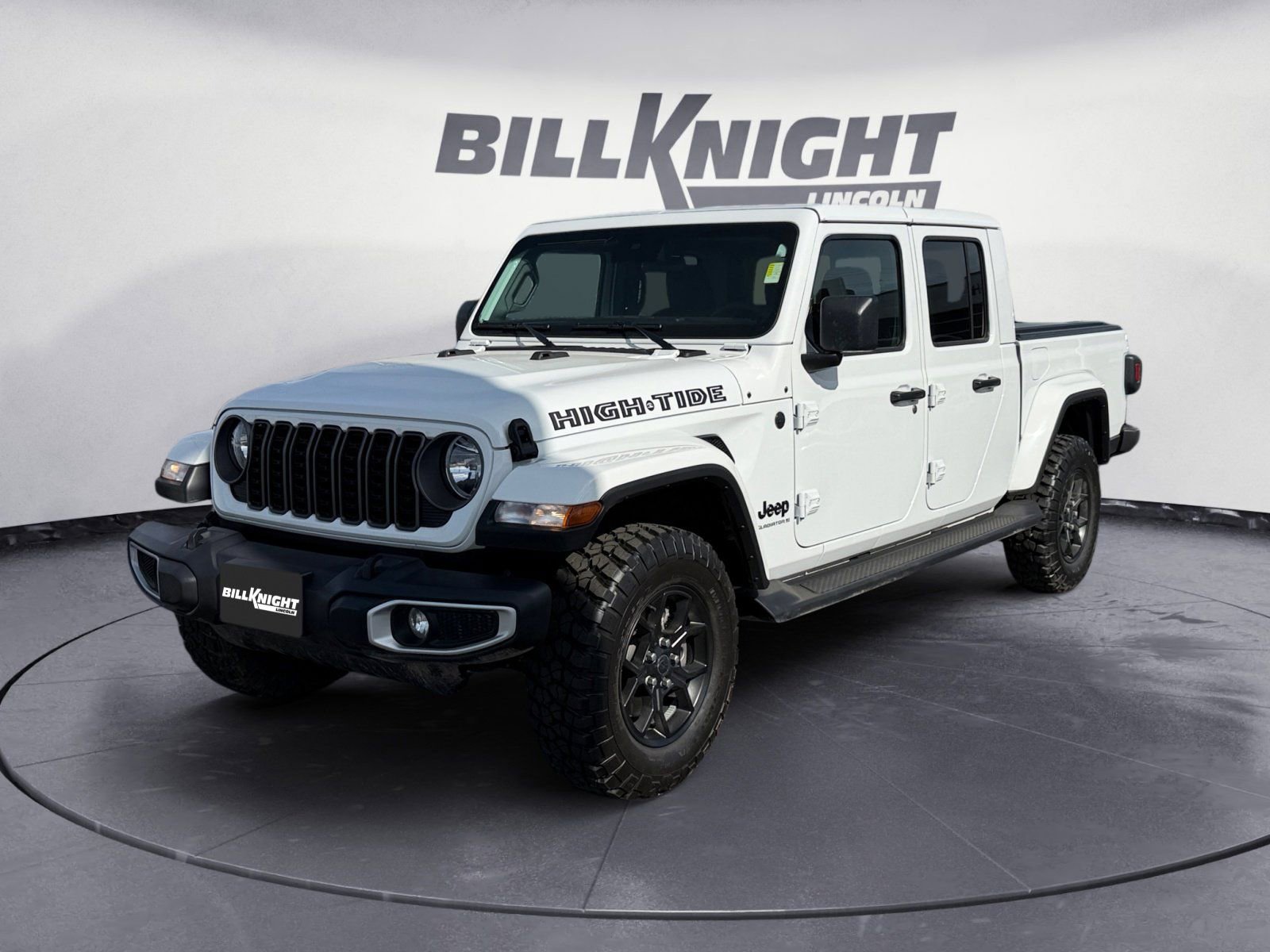 Used 2025 Jeep Gladiator High Tide image 1