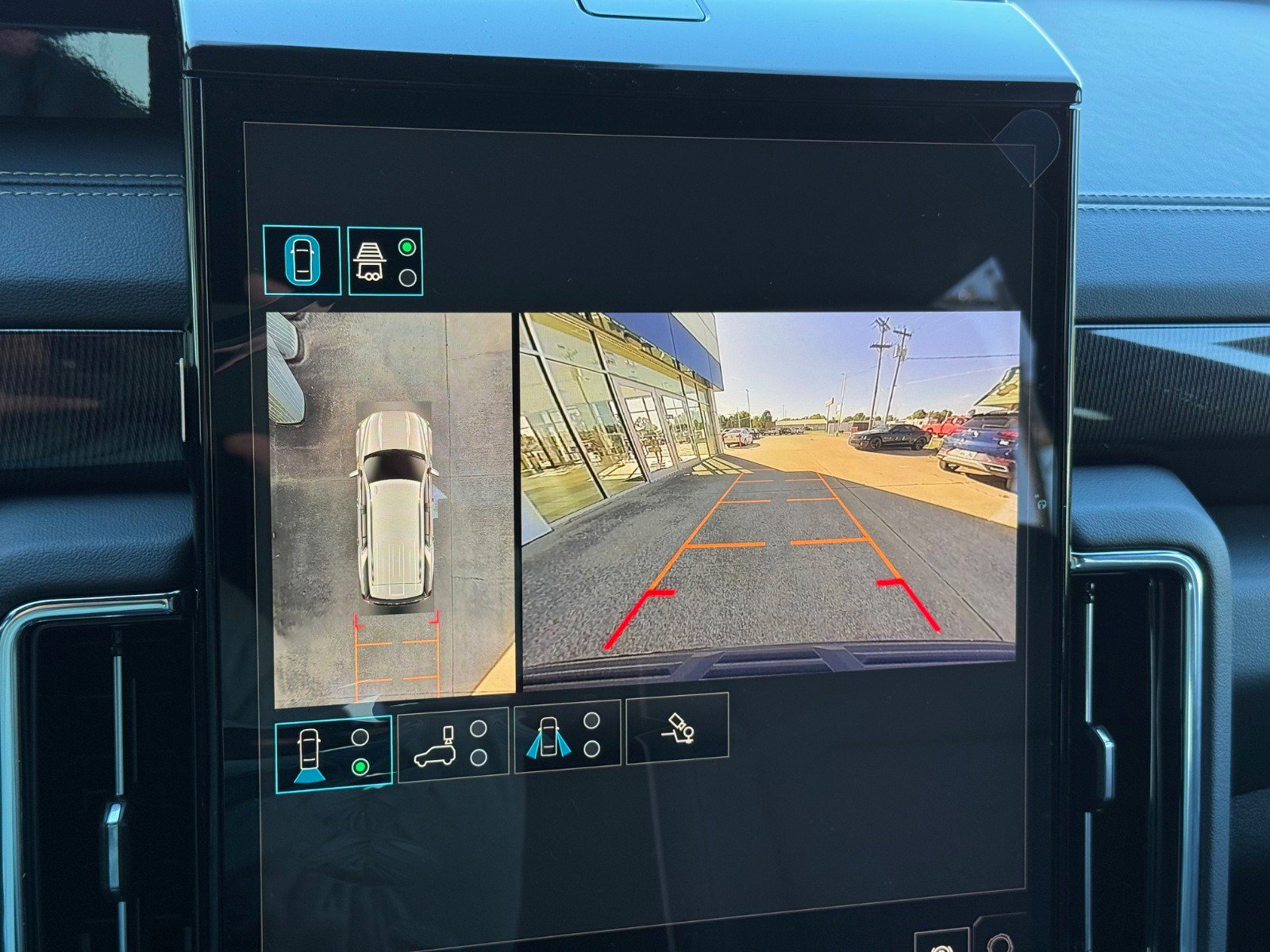 New 2026 GMC Yukon Elevation w/ Elevation Premium Package image 33