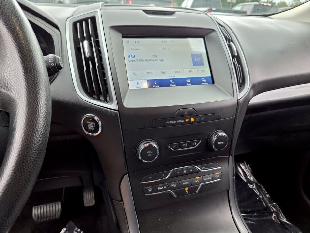 Used 2020 Ford Edge SE FWD image 22