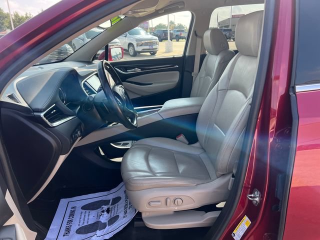 Used 2018 Buick Enclave Essence FWD image 16