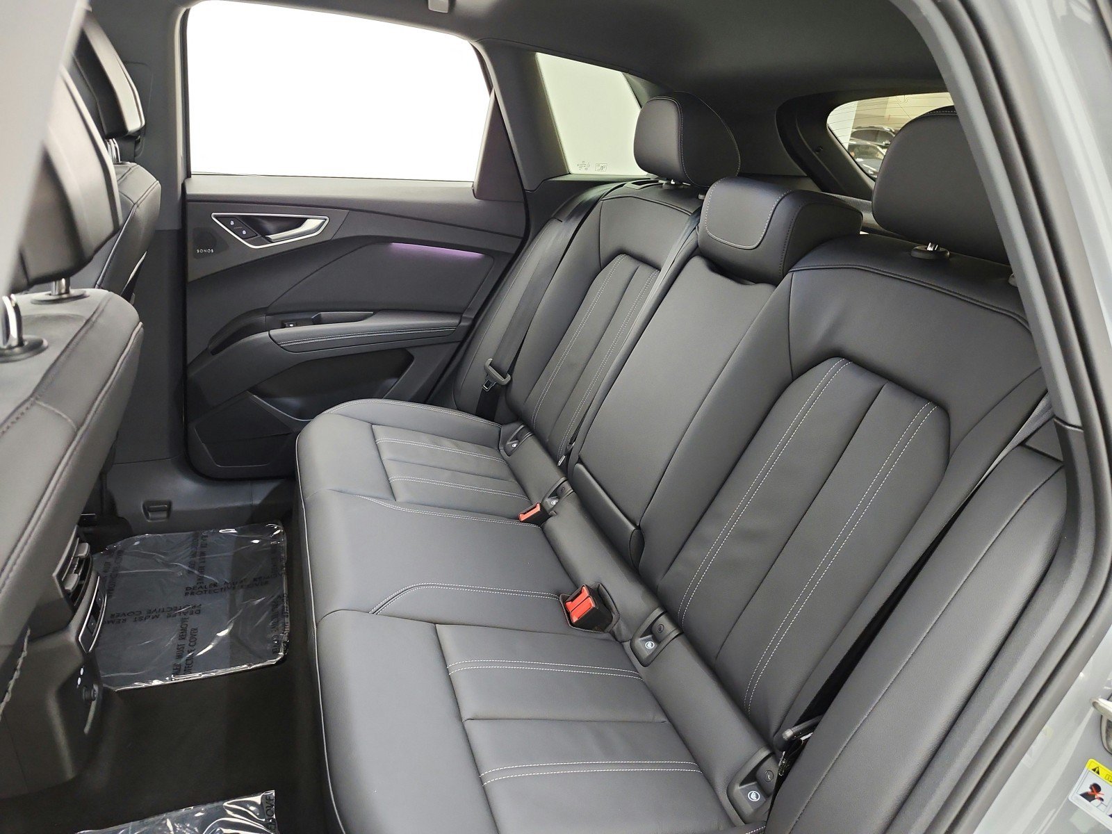Used 2025 Audi Q4 e-tron Premium Plus w/ Premium Plus AWD/4WD image 16