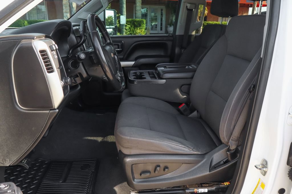 Used 2018 Chevrolet Silverado 1500 LT w/ All Star Edition image 18