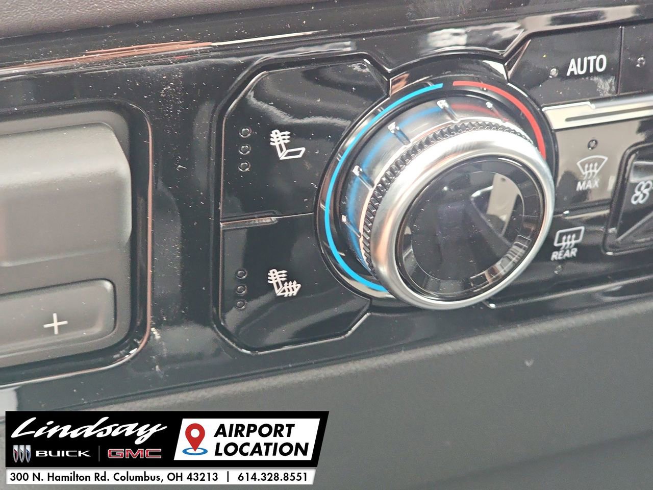 New 2026 GMC Sierra 1500 Elevation w/ Elevation Premium Package image 38