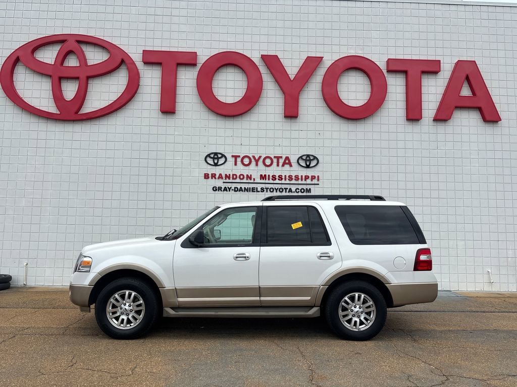 Used 2014 Ford Expedition XLT w/ Equipment Group 202A RWD image 3