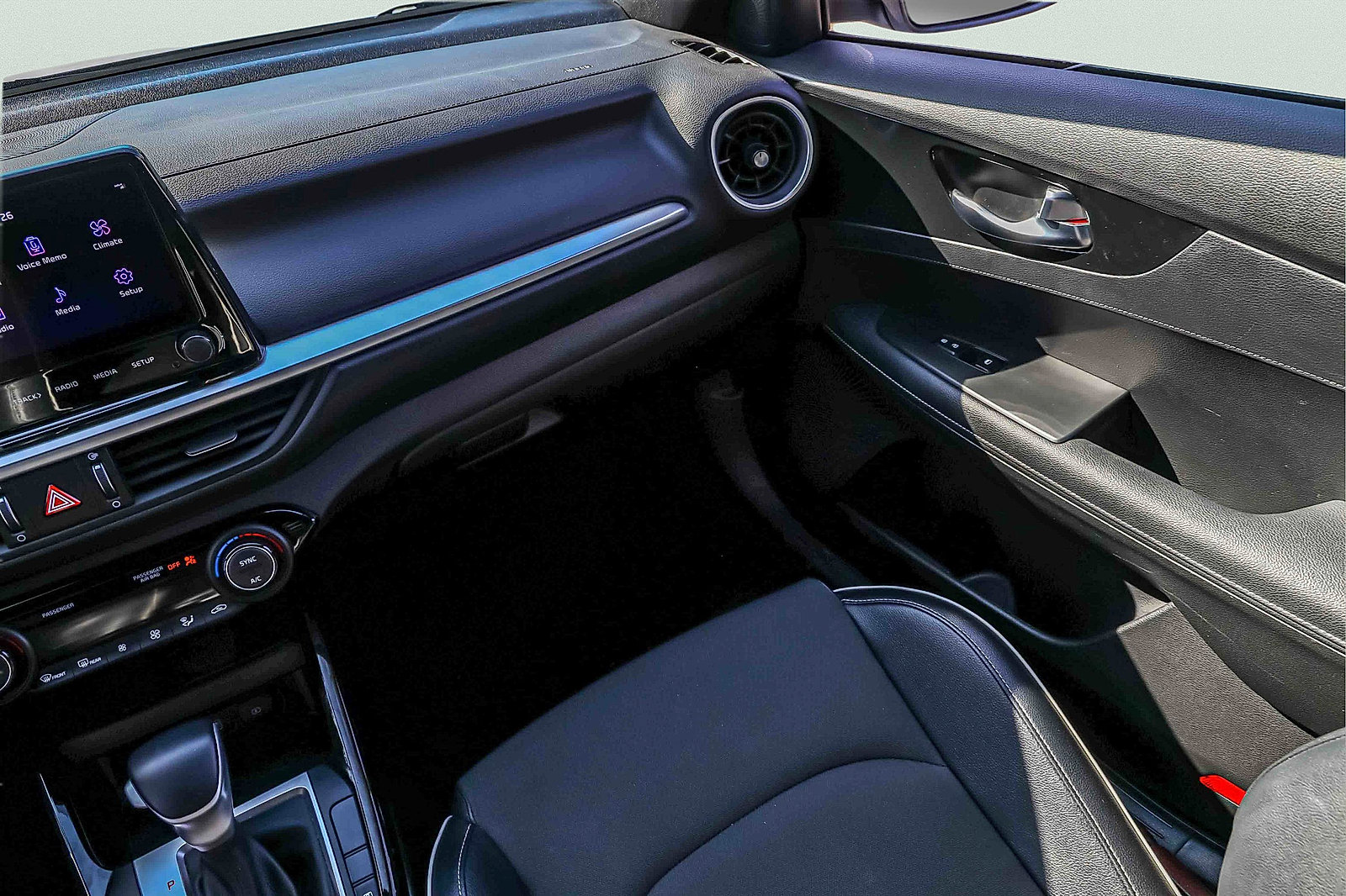 Certified 2023 Kia Forte GT-Line w/ GT-Line Technology Package image 18