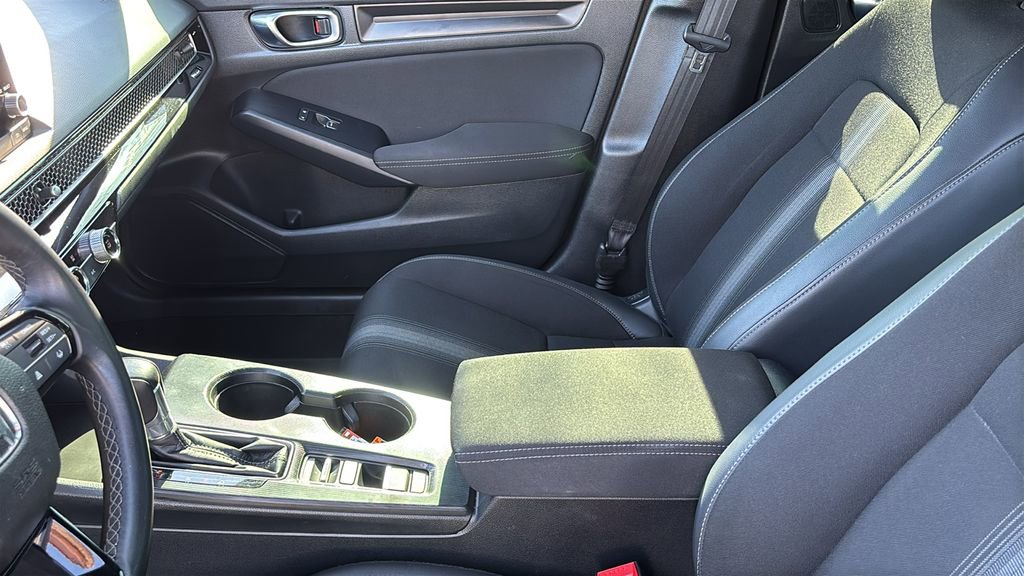 Used 2023 Honda Civic Sport image 25