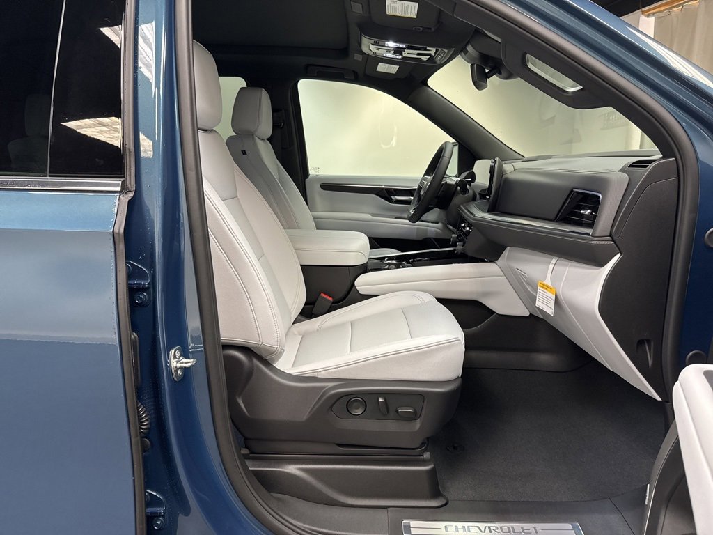 New 2026 Chevrolet Tahoe Premier w/ Sun And Tow Package image 17