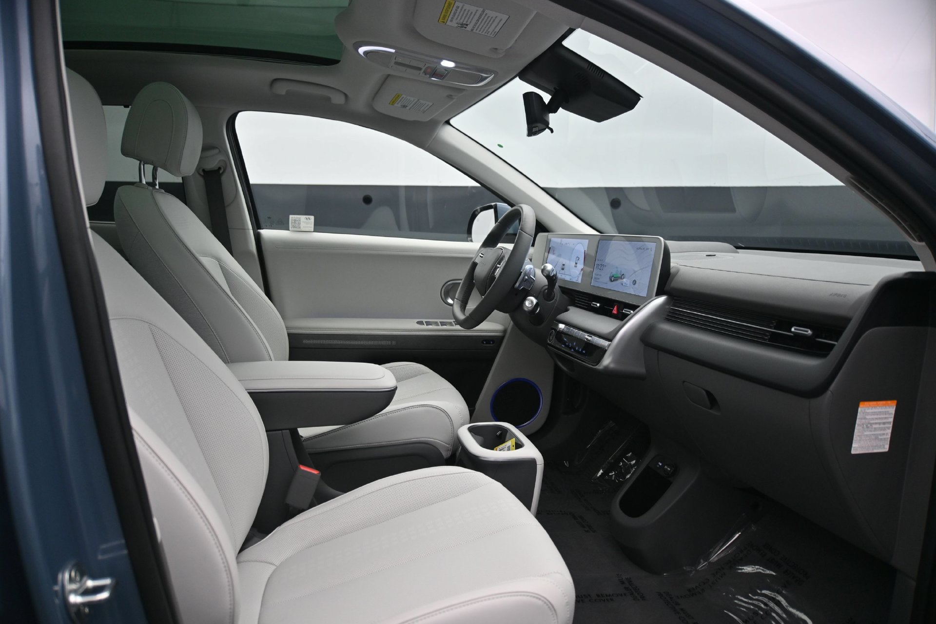 Used 2024 Hyundai Ioniq 5 Limited AWD/4WD image 13