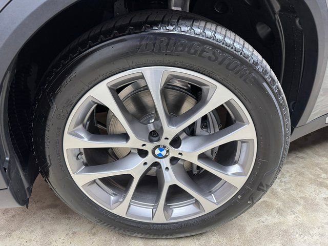 Used 2026 BMW X5 xDrive40i w/ Climate Comfort Package image 28