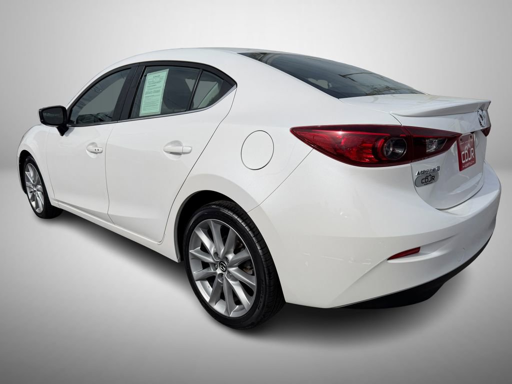 Used 2018 MAZDA MAZDA3 Touring image 4