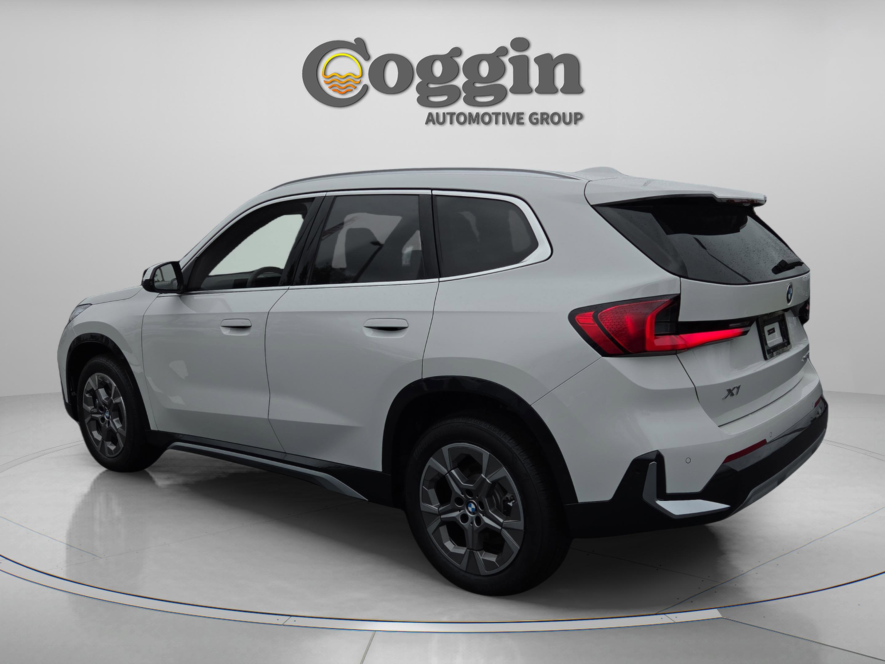 New 2026 BMW X1 xDrive28i w/ Convenience Package AWD/4WD image 3