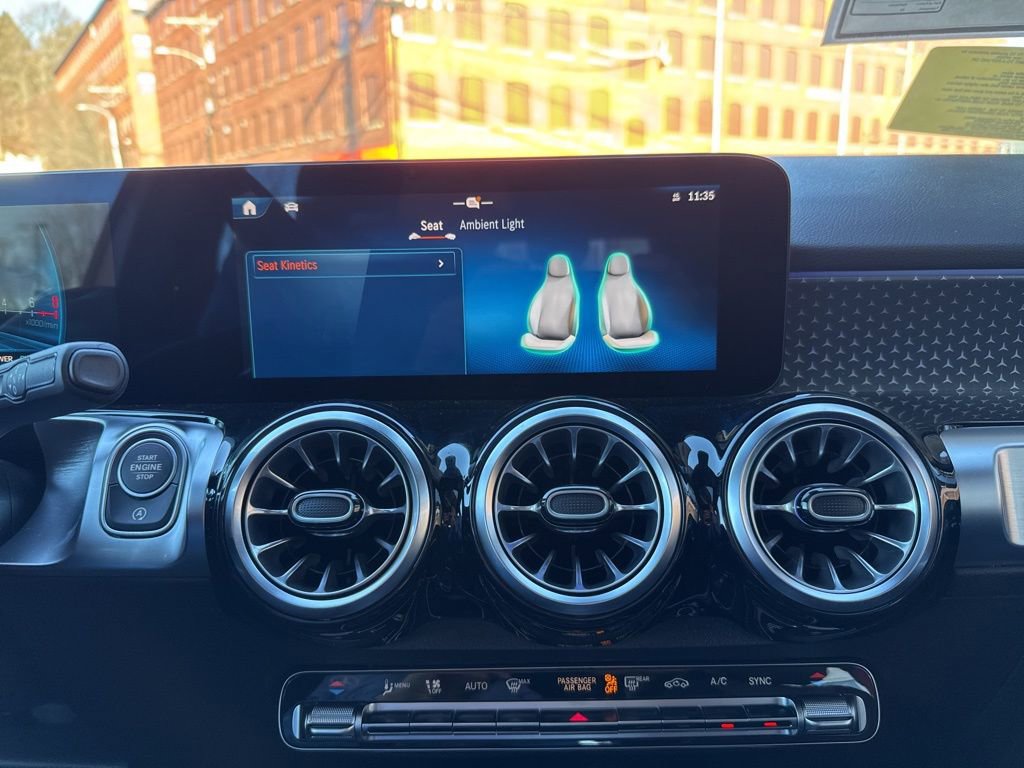 New 2026 Mercedes-Benz GLB 35 AMG 4MATIC image 33