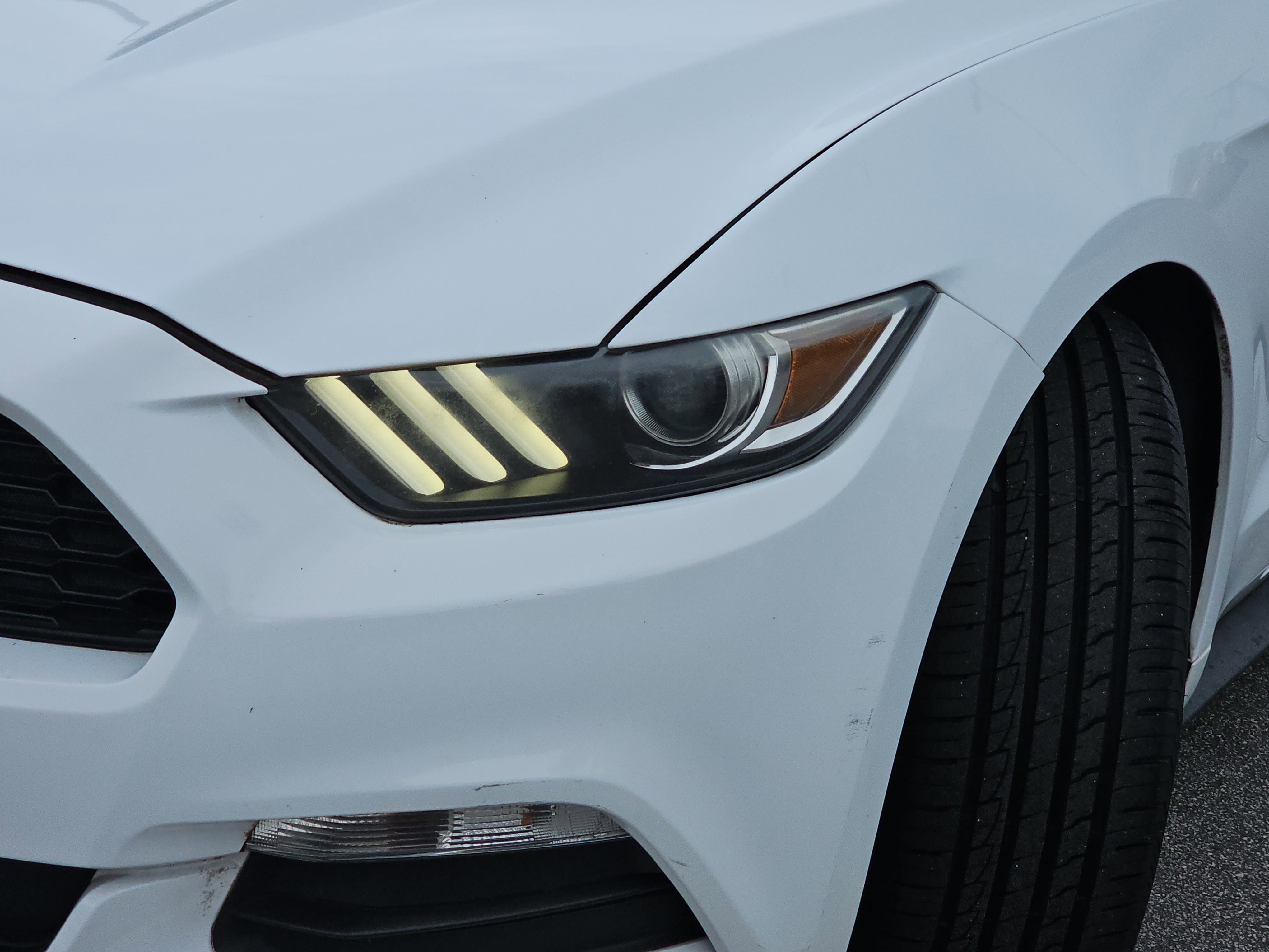 Used 2017 Ford Mustang Convertible RWD image 26