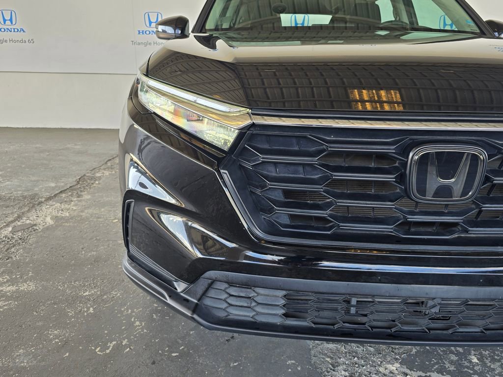 Used 2023 Honda CR-V LX image 16