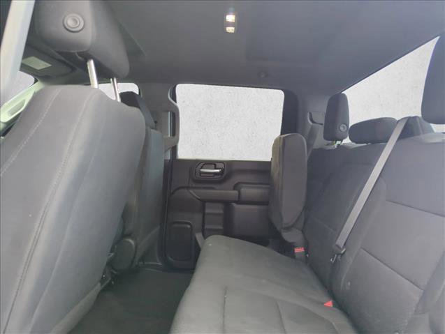 Used 2021 Chevrolet Silverado 2500 Custom w/ Custom Value Package image 18