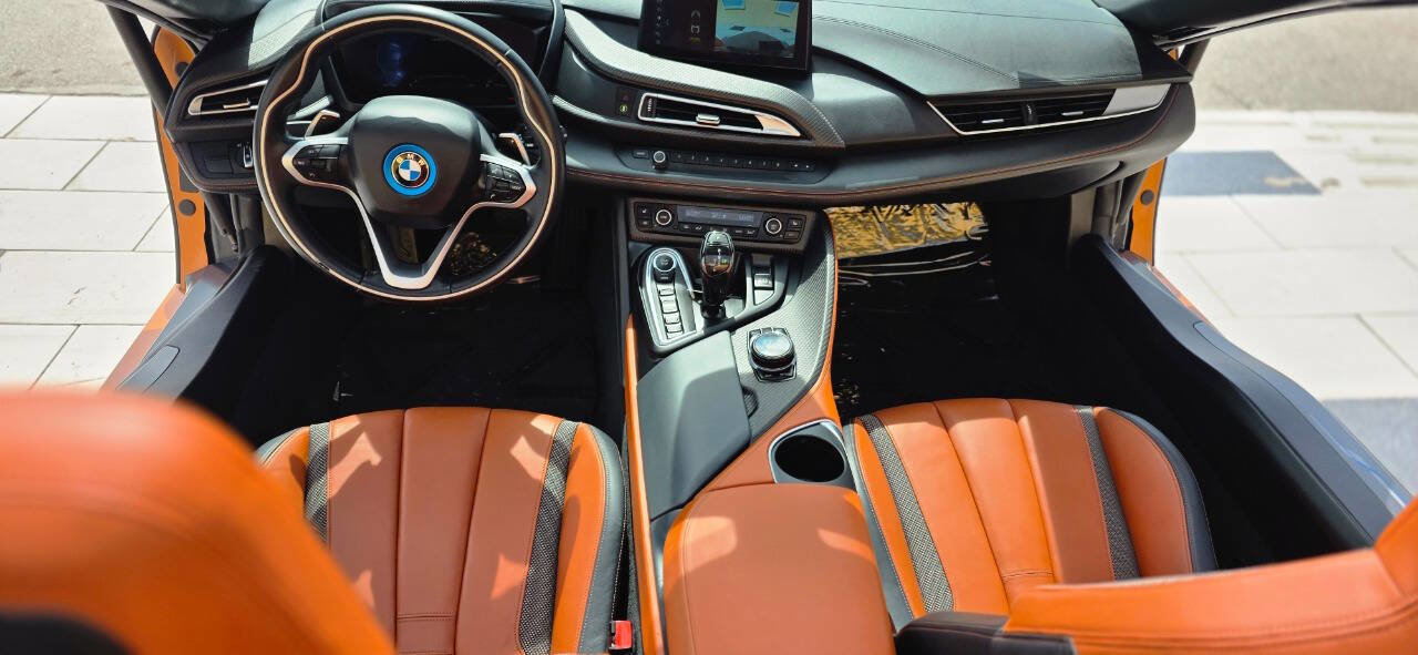 Used 2019 BMW i8 Roadster image 34