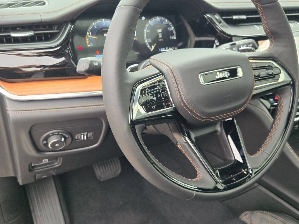 New 2027 Jeep Grand Cherokee Summit AWD/4WD image 32