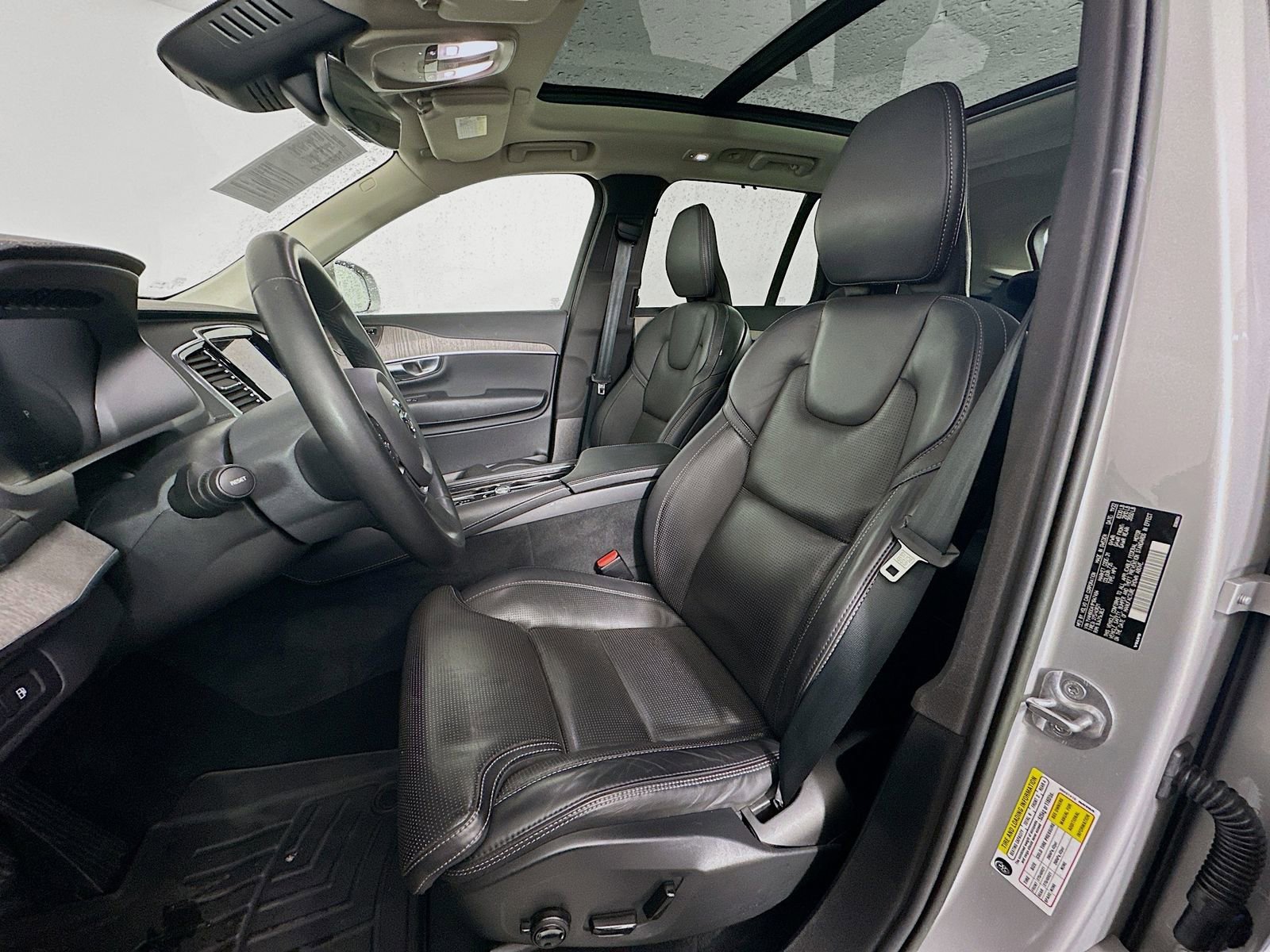 Used 2023 Volvo XC90 T8 Ultimate AWD/4WD image 22