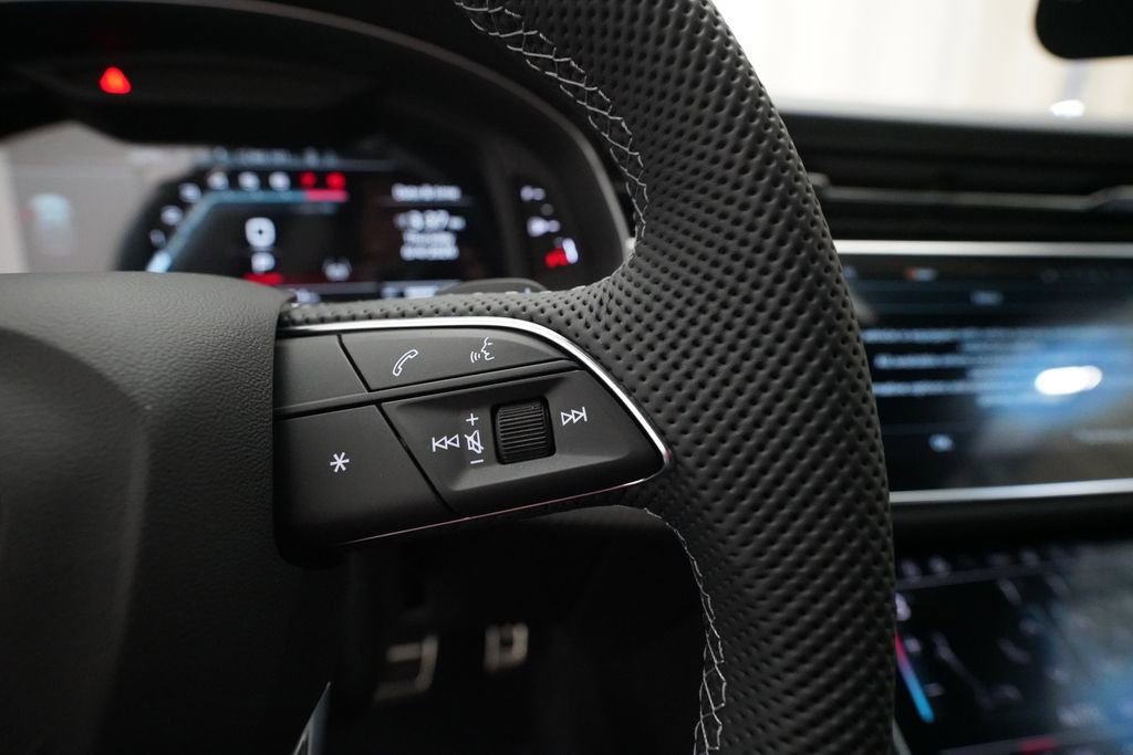 New 2026 Audi SQ8 Prestige AWD/4WD image 19