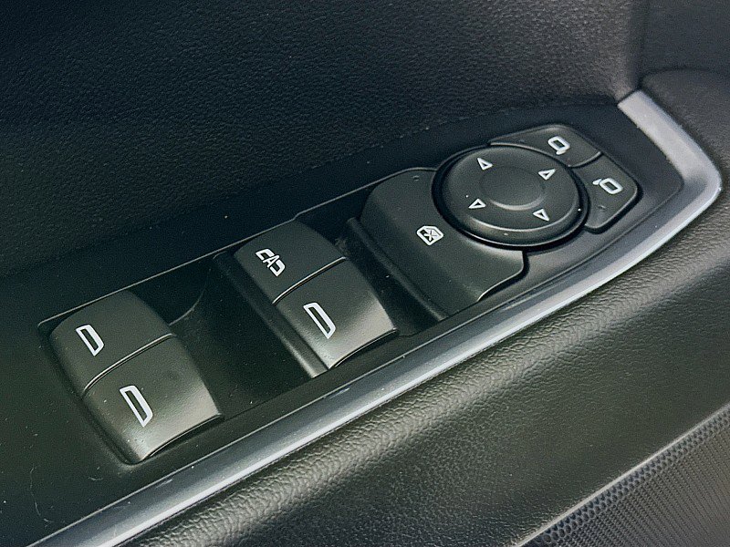 Used 2022 Chevrolet Silverado 1500 RST w/ Convenience Package II image 18