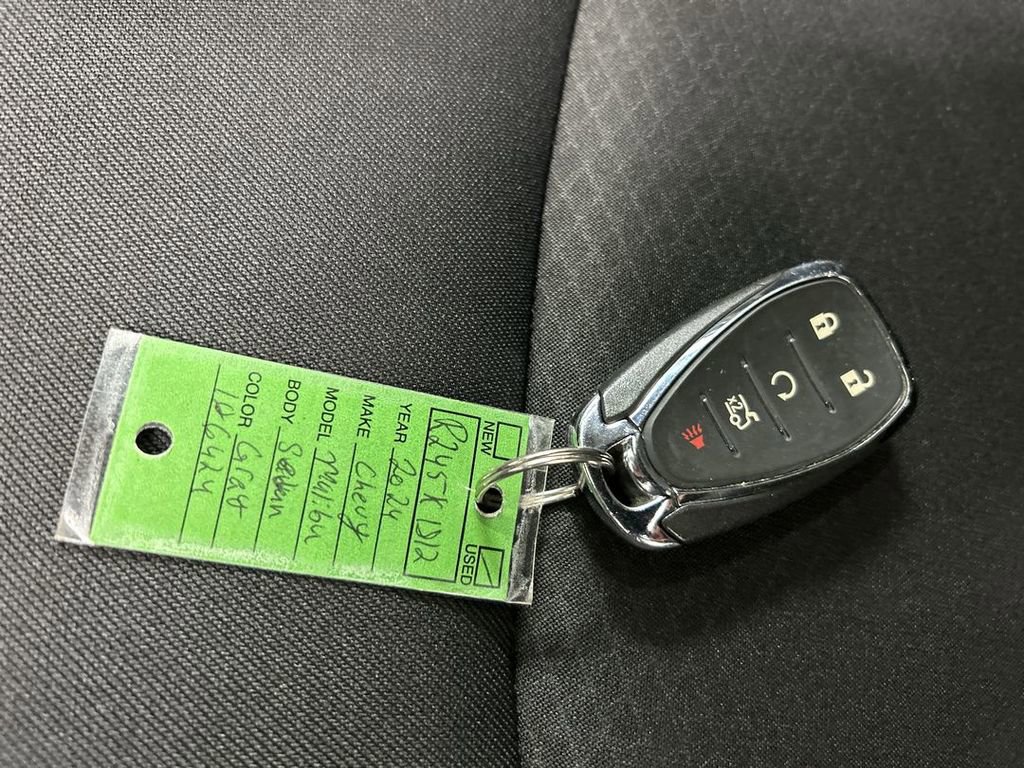 Used 2024 Chevrolet Malibu LS image 22