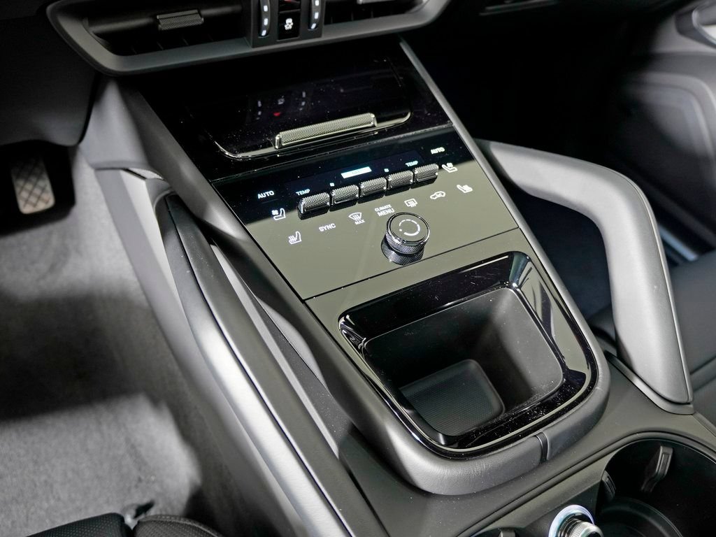 Certified 2026 Porsche Cayenne Coupe AWD/4WD image 30