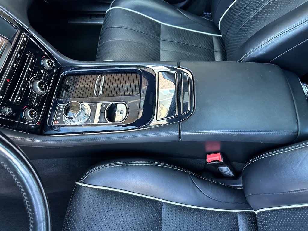 Used 2013 Jaguar XJ L Portfolio image 12