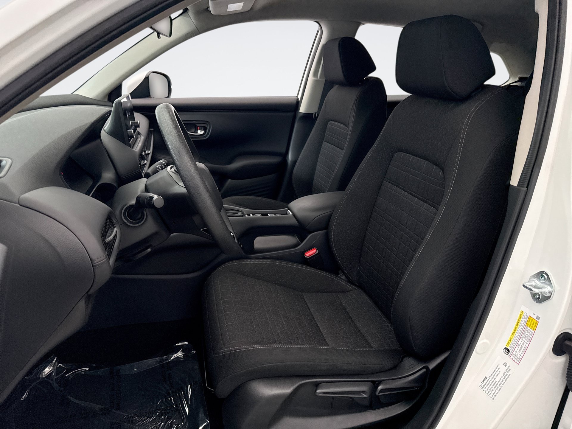 Used 2024 Honda HR-V LX image 11
