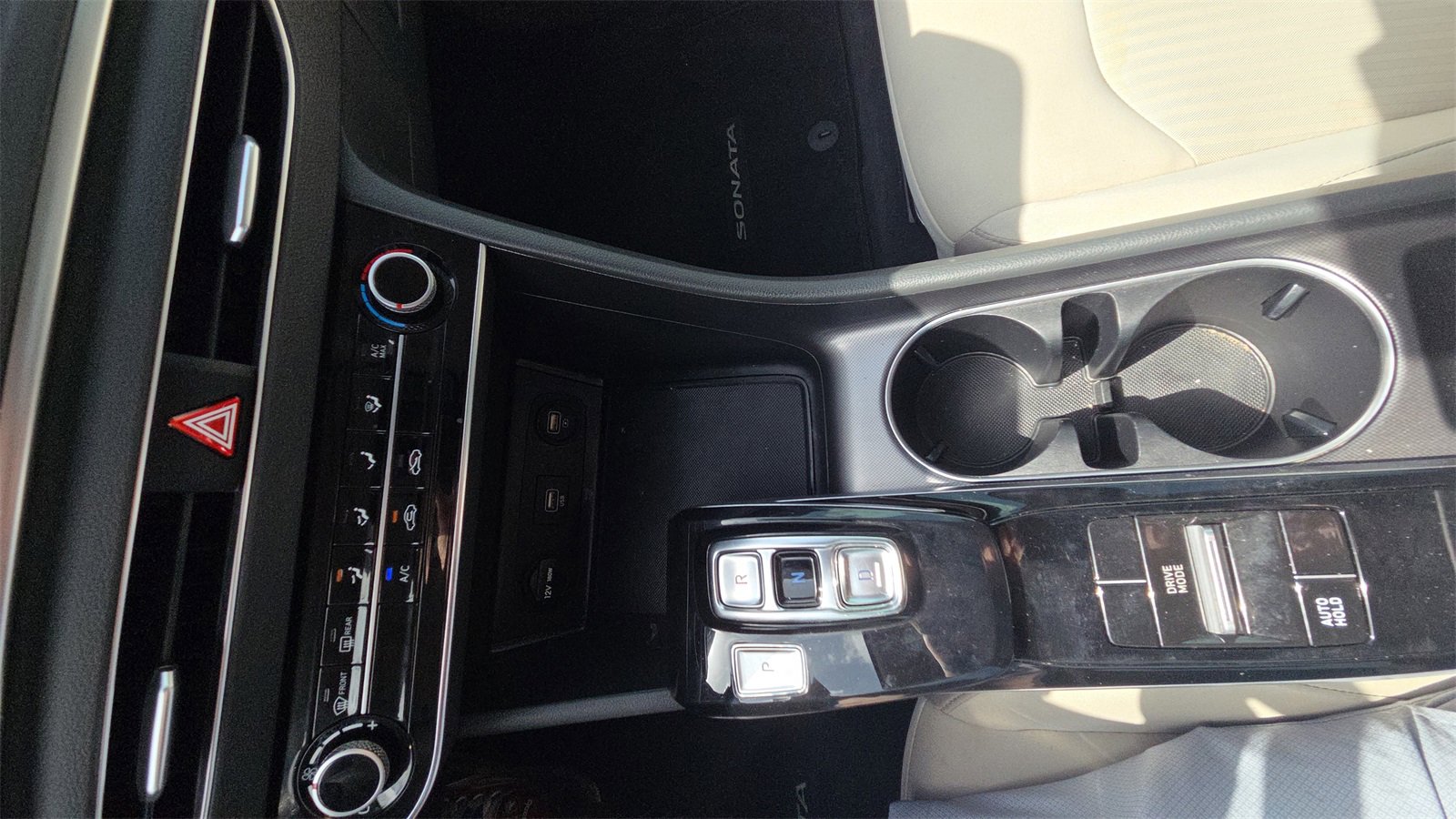 Used 2023 Hyundai Sonata SE image 14