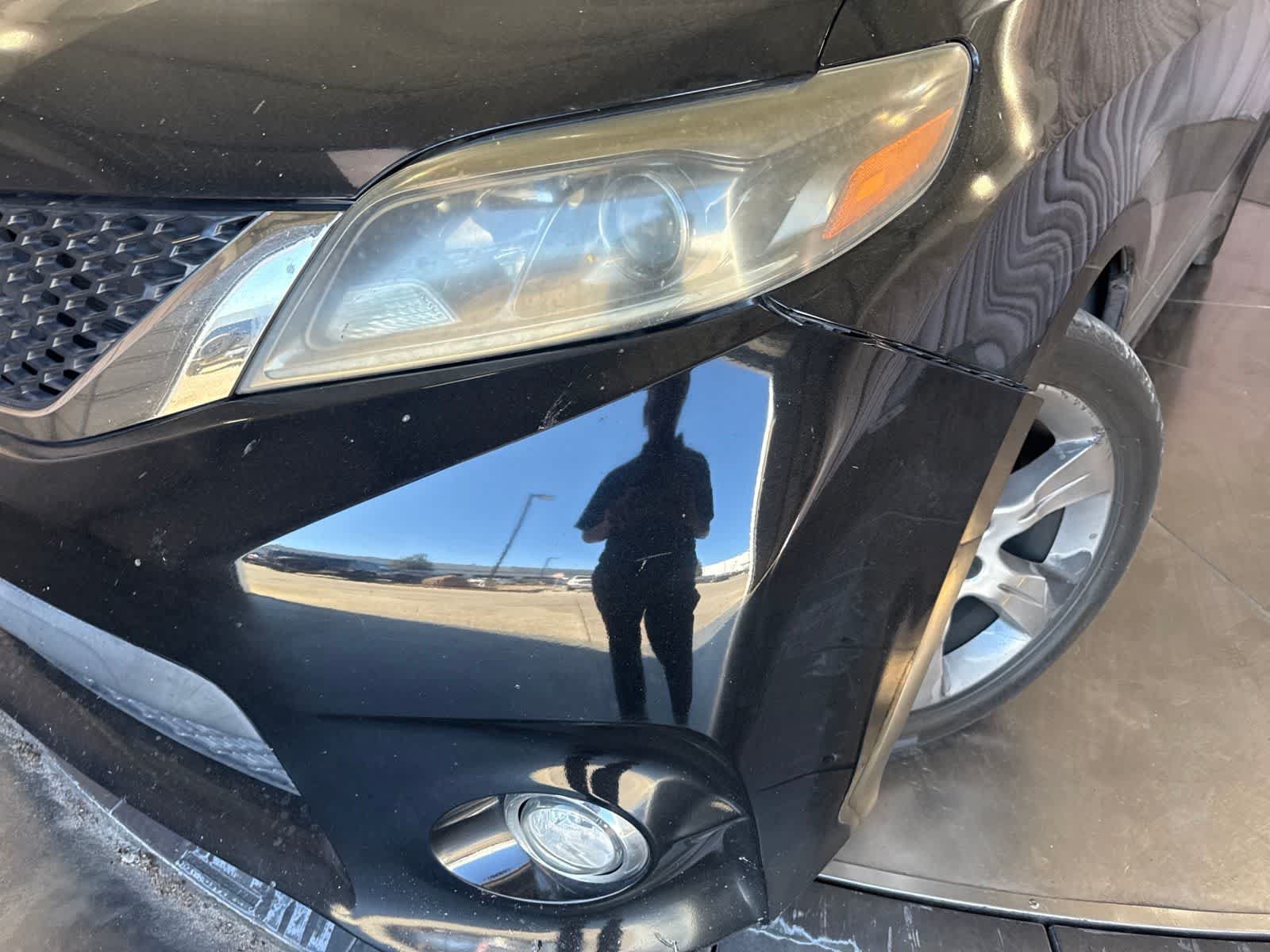 Used 2015 Toyota Sienna SE FWD image 9