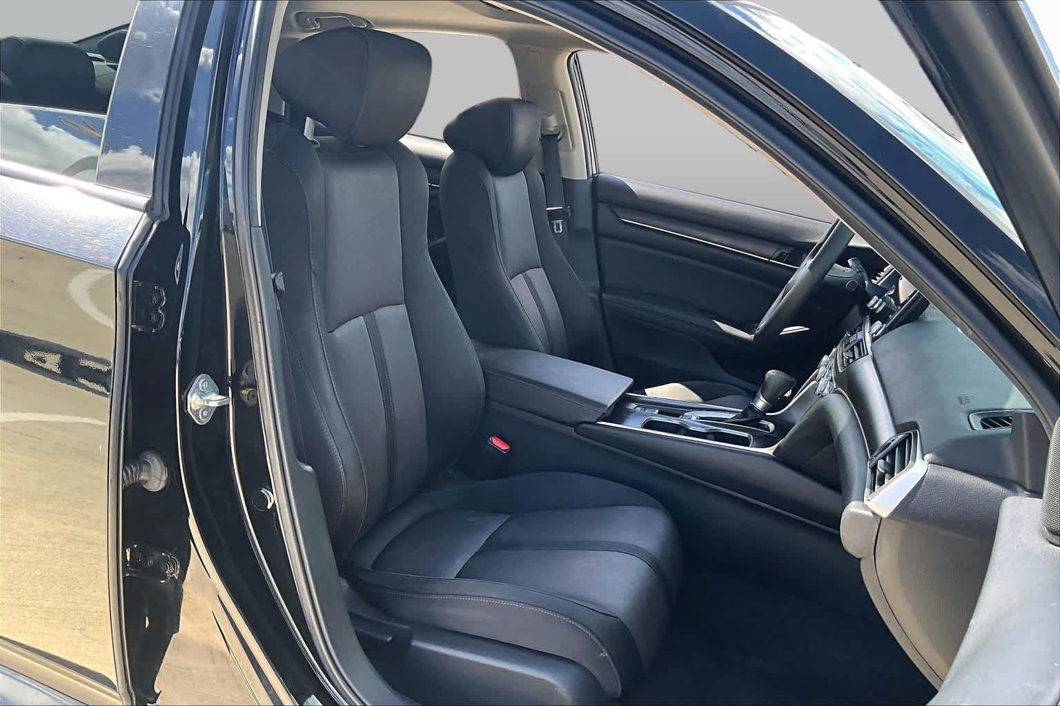 Used 2020 Honda Accord EX image 8