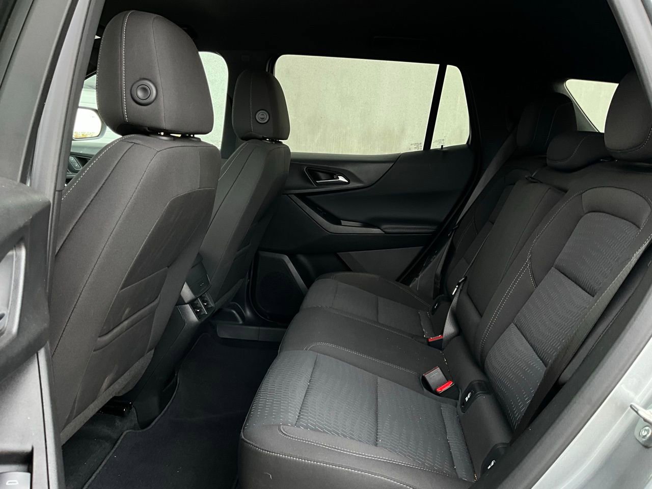 Used 2025 Chevrolet Equinox LT image 11