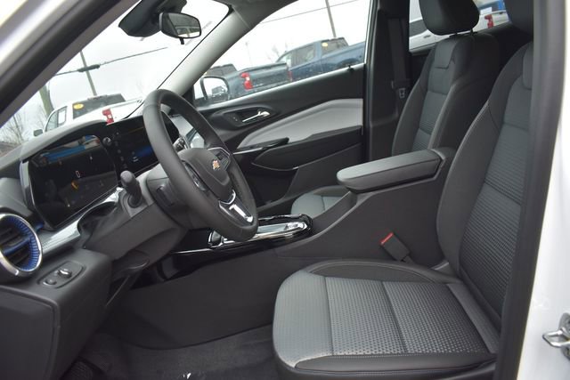 New 2026 Chevrolet Trax LT w/ Driver Confidence Package image 21