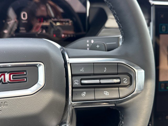 New 2026 GMC Acadia Elevation image 32