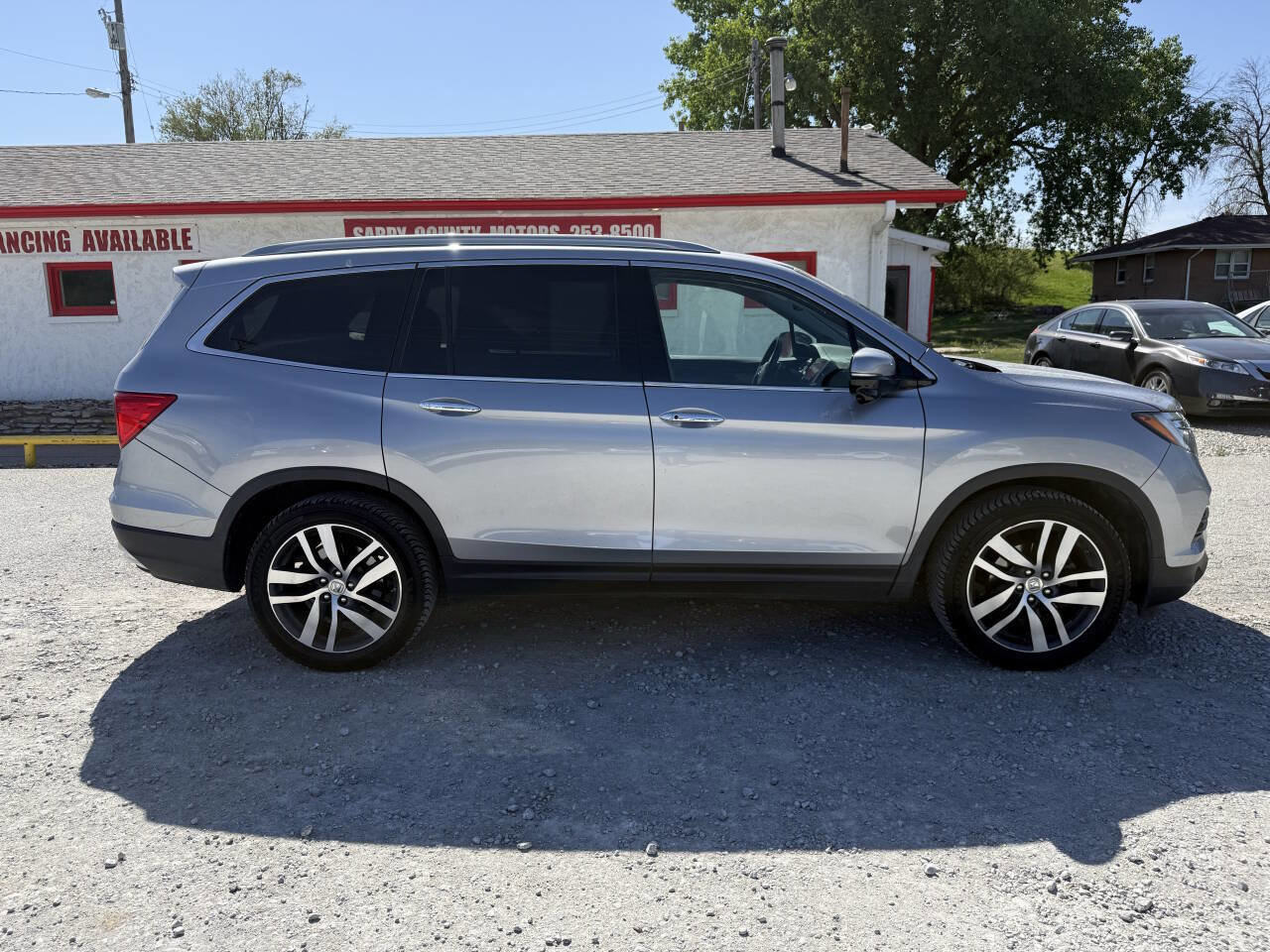 Used 2016 Honda Pilot Touring image 2