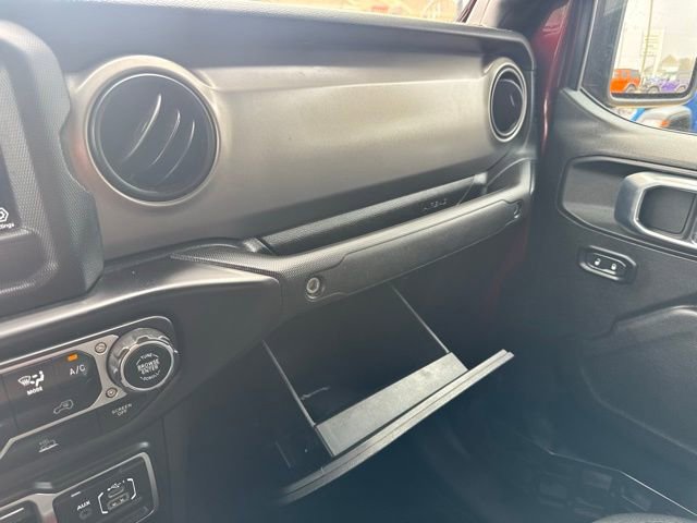 Used 2021 Jeep Gladiator Sport image 26