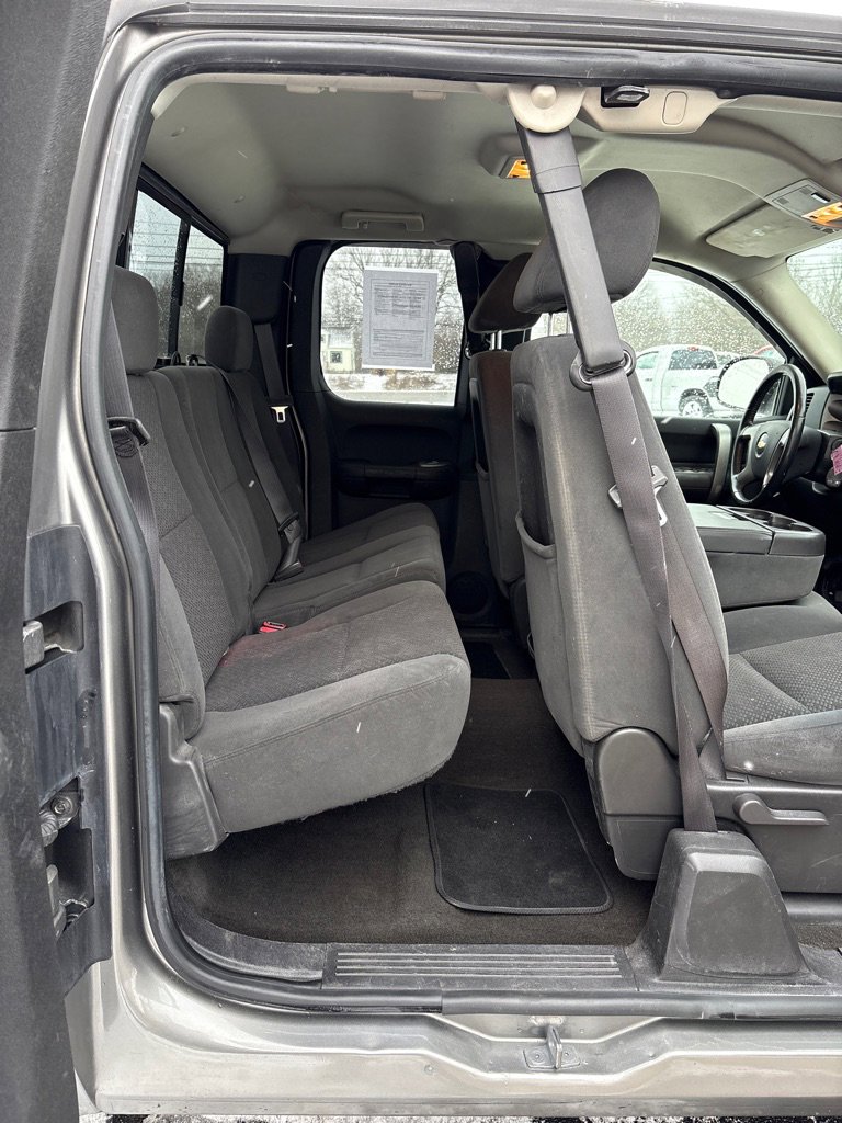 Used 2008 Chevrolet Silverado 1500 LT w/ Power Pack Plus image 12