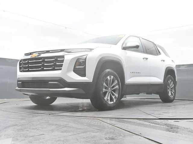 Used 2025 Chevrolet Equinox LT AWD/4WD image 52
