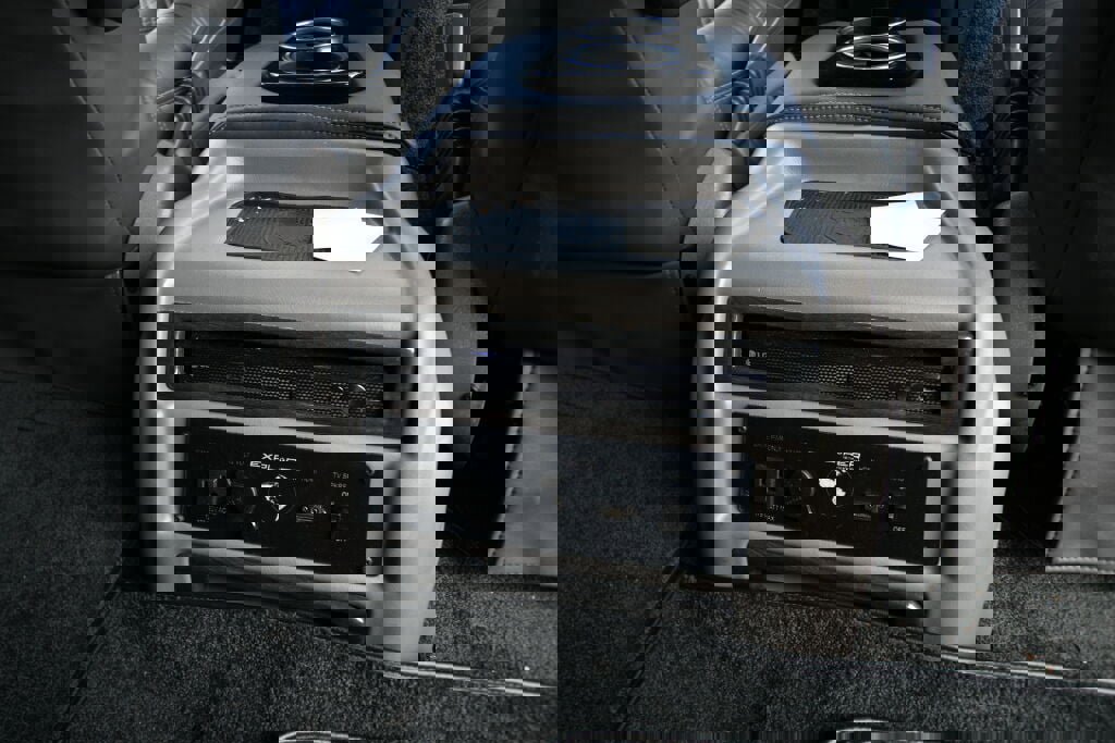 Used 2023 Chevrolet Express 2500 Work Van image 22