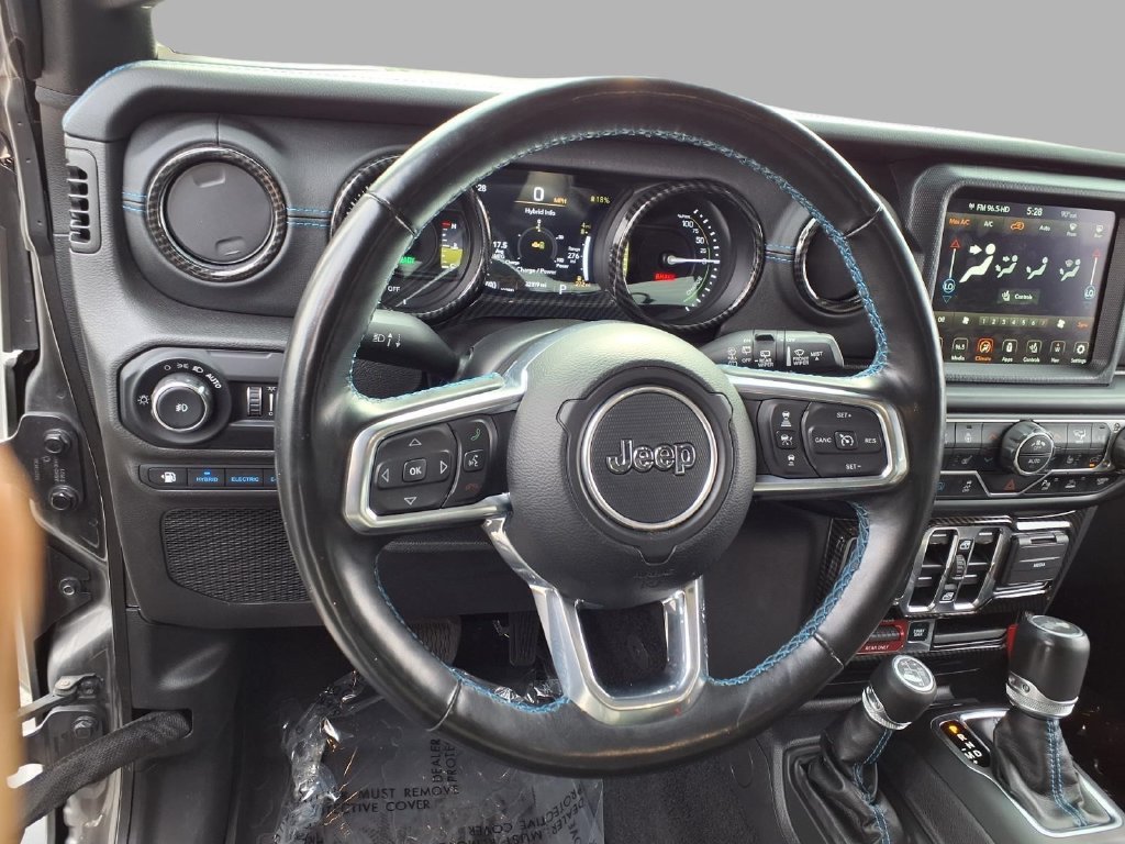 Used 2022 Jeep Wrangler Unlimited Rubicon 4xe w/ Steel Bumper Group AWD/4WD image 16
