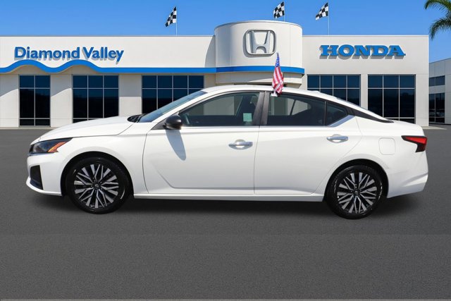 Used 2025 Nissan Altima 2.5 SV FWD image 8