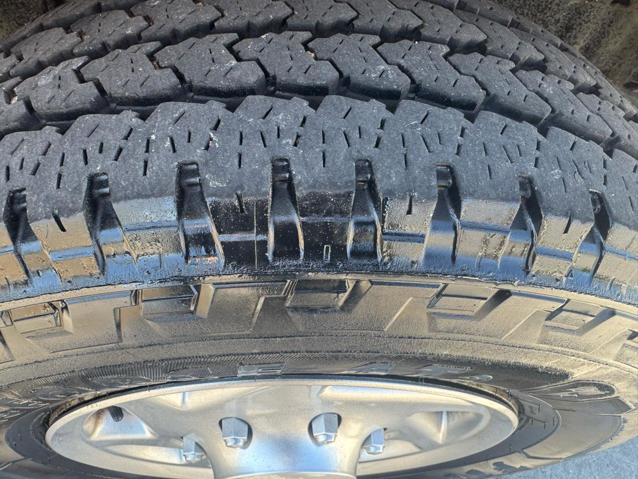 Used 2012 Ford E-250 and Econoline 250 w/ Insulation Pkg RWD image 12