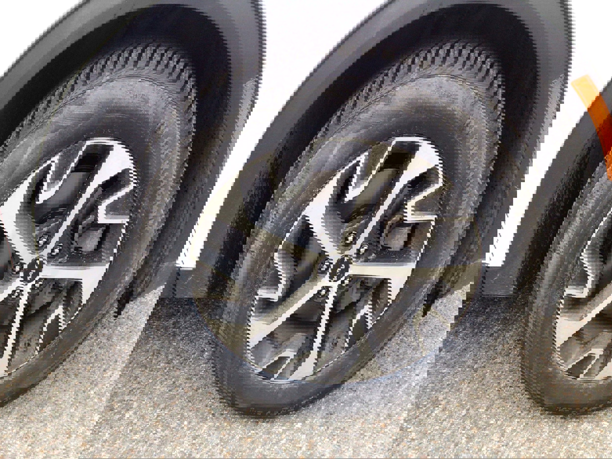 Used 2023 Kia Sportage EX image 9