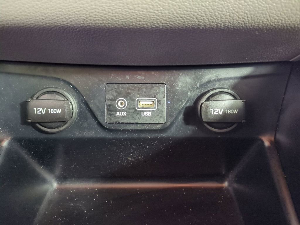 Used 2019 Hyundai Tucson SE image 23