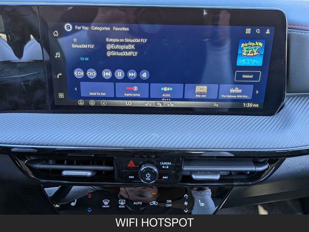 New 2026 Nissan Kicks SR w/ Cold Weather Package FWD image 18